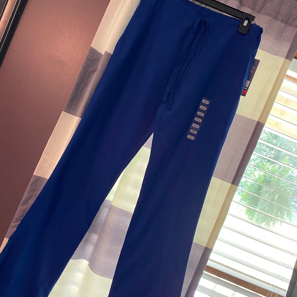 Scrub bottoms
